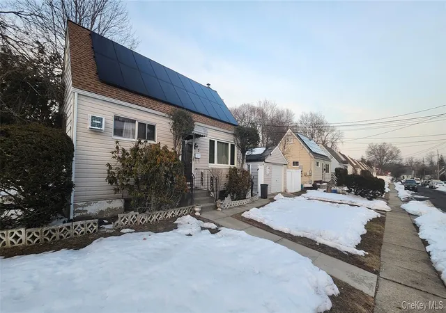 1st image of 485 Barbara Ln, West Hempstead, NY 11552 | MLS# 962113