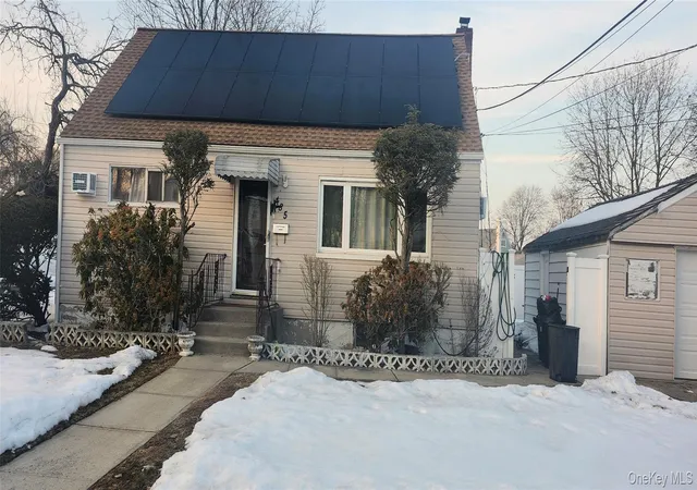 3rd image of 485 Barbara Ln, West Hempstead, NY 11552 | MLS# 962113