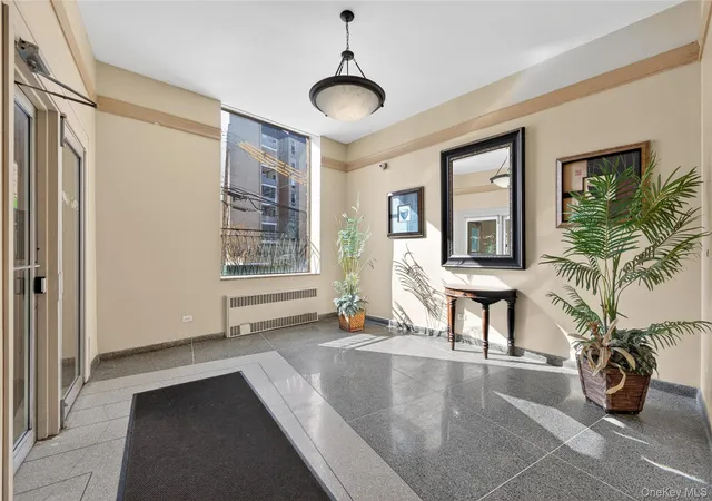 4th image of 14235 84Th Dr, New York, NY 11435