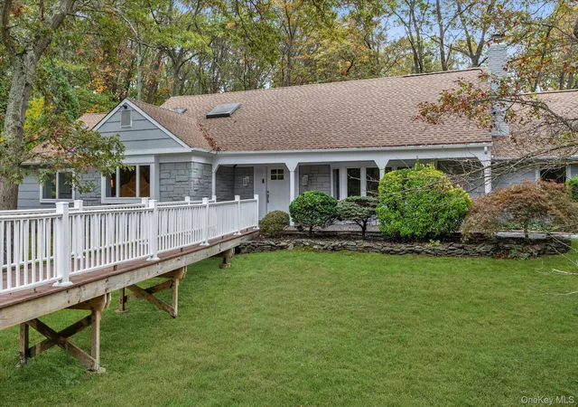 4th image of 2 Westbourne Ln, Huntington, NY 11747 | MLS# 962150