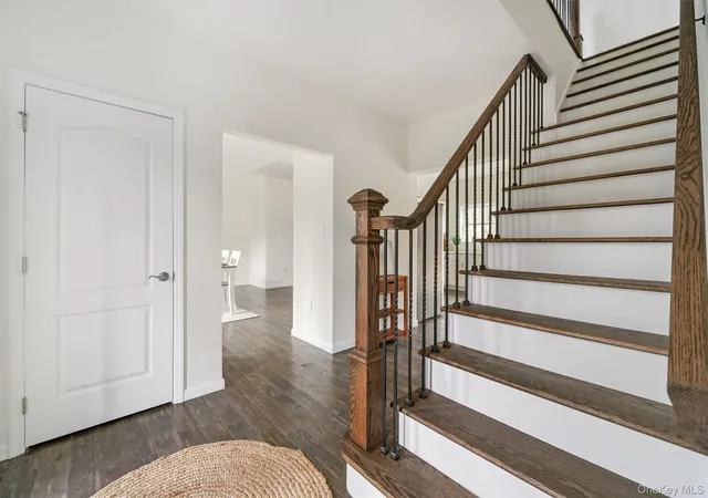 Photo 3 of Sale Pending at 2685 Gregory St, Yorktown, NY 10598 | MLS# 962354 | Listing updated on 2026-08-11