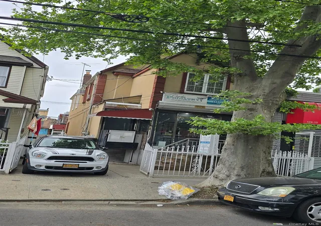 2nd image of 10412 121st St, South Richmond Hill, NY 11419 | MLS# 962587