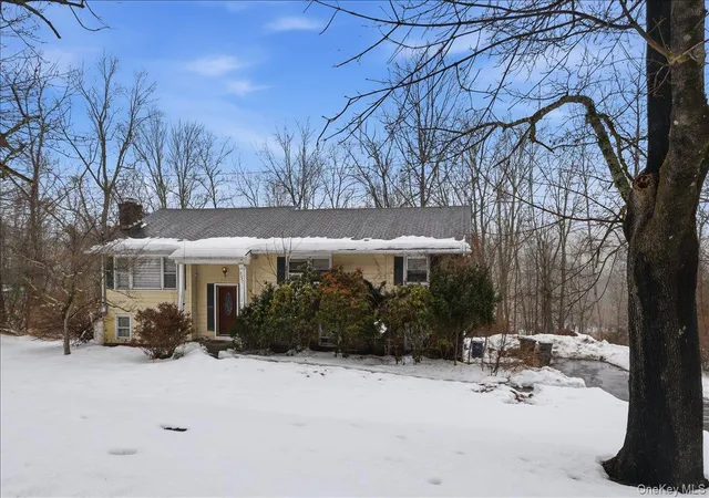 Homes for sale in Yorktown, NY | 2327 Vista Ct, Yorktown, NY 10598 | MLS# 962686
