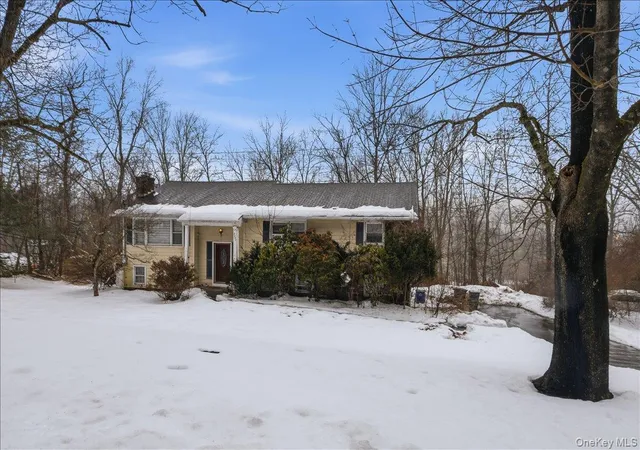 Homes for sale in Yorktown, NY | 2327 Vista Ct, Yorktown, NY 10598 | MLS# 962686