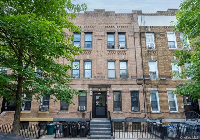 Photo 1 of Sale Pending at 1517 Jefferson Ave #1A, Brooklyn, NY 11237 | MLS# 962699 | Listing updated on 2026-04-02