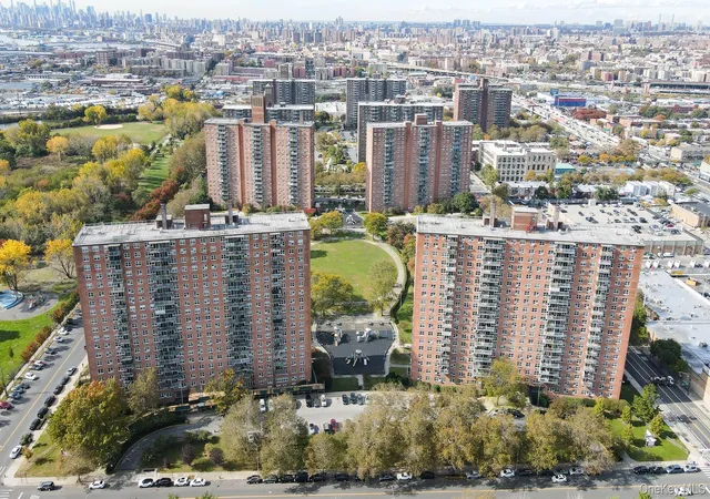 House for sale at 825 Morrison Ave #8C, Bronx, NY 10473 | MLS# 962748 | Listing updated on 2026-08-28