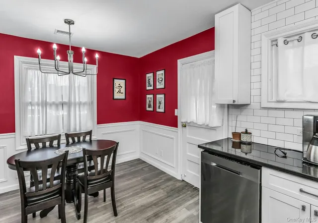 4th image of 3579 Wyanet St, Hempstead, NY 11783 | MLS# 962928