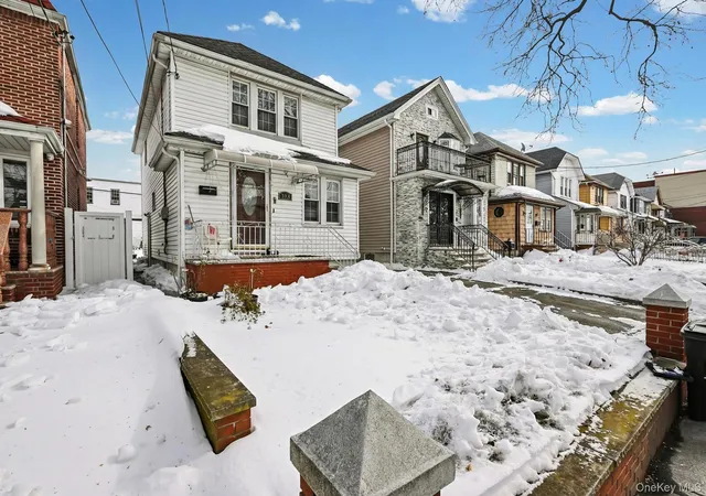 Photo 4 of Sale Pending at 93-19 201st Street, Hollis, NY 11423 | MLS# 962930 | Listing updated on 2026-10-01