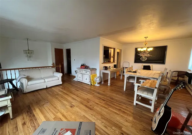 Photo 3 of Sale Pending at 630 S Wellwood Ave, Babylon, NY 11757 | MLS# 962940 | Listing updated on 2026-06-19