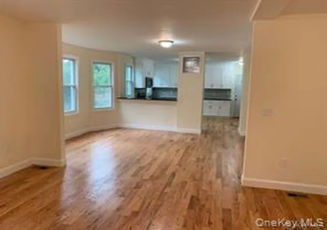 Homes for sale in White Plains, NY | 16 Park Ave, White Plains, NY 10603 | MLS# 962949