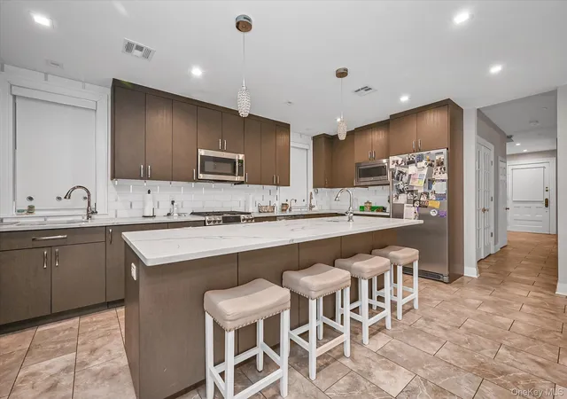 Photo 3 of Sale Pending at 8405 112th Street, Richmond Hill, NY 11418 | MLS# 963084 | Listing updated on 2026-04-25