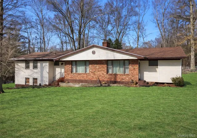 2nd image of 61 Rolling Ridge Rd, Clarkstown, NY 10956 | MLS# 963097