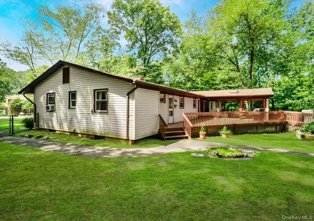 47th image of 61 Rolling Ridge Rd, Clarkstown, NY 10956 | MLS# 963097