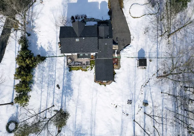 Photo 3 of Sale Pending at 3 Danielle Ct, Ramapo, NY 10901 | MLS# 963117 | Listing updated on 2026-08-01