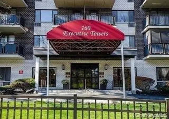 Homes for sale in Poughkeepsie, NY | 160 Academy St #7h, Poughkeepsie, NY 12601 | MLS# 963465