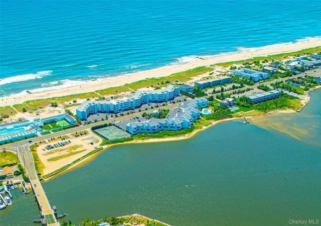 3rd image of 260 Dune, Southampton, NY 11978