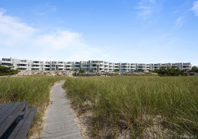 4th image of 260 Dune, Southampton, NY 11978