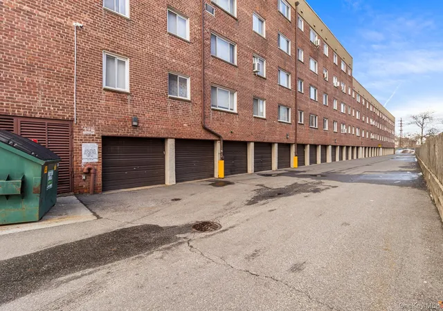 2nd image of 200 Atlantic Ave, Hempstead, NY 11563