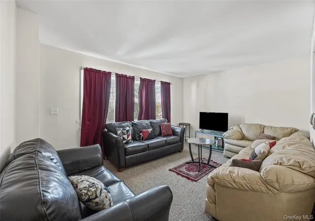 Photo 2 of Sale Pending at 183 Mark Tree Rd, Brookhaven, NY 11720 | MLS# 963535 | Listing updated on 2026-09-19