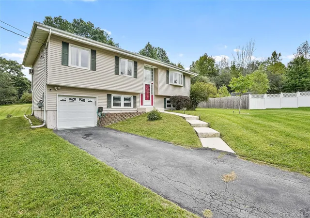 2nd image of 5 Walnut Ct, Goshen, NY 10924 | MLS# 963560