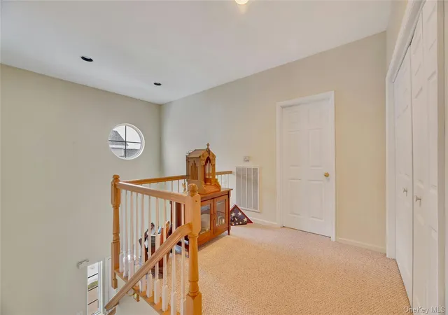 5th image of 548 Highland Ct, Moriches, NY 11955 | MLS# 963708