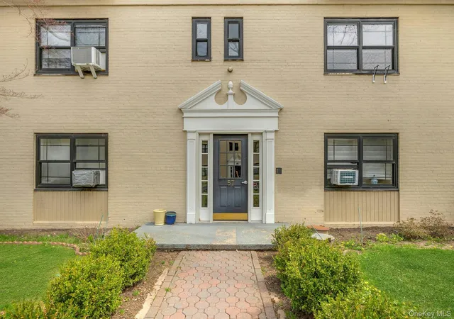 Homes for sale in Eastchester, NY | 57 Manchester Road #B-24, Eastchester, NY 10709 | MLS# 963715