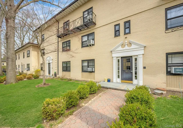 Homes for sale in Eastchester, NY | 57 Manchester Road #B-24, Eastchester, NY 10709 | MLS# 963715