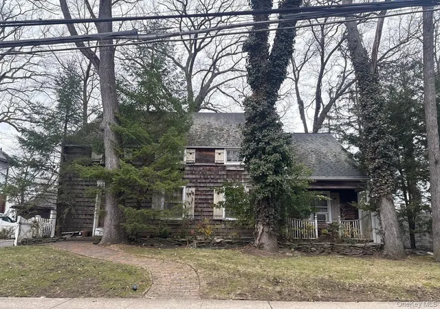 1st image of 89 Linmouth Rd, Malverne, NY 11565 | MLS# 963797