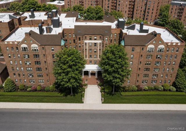 Photo 2 of Condo for sale at 8451 Beverly Rd, Kew Gardens, NY 11415 | MLS# 963865 | Listing updated on 2026-07-19