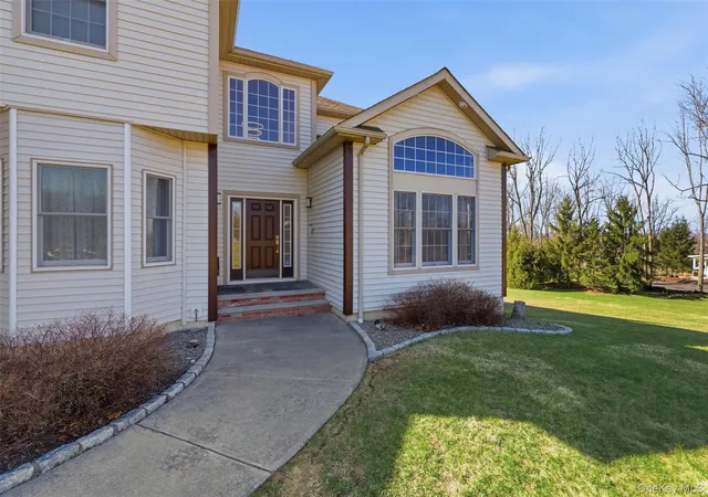 2nd image of 12 Feagles Rd, Warwick (town), NY 10990 | MLS# 963898