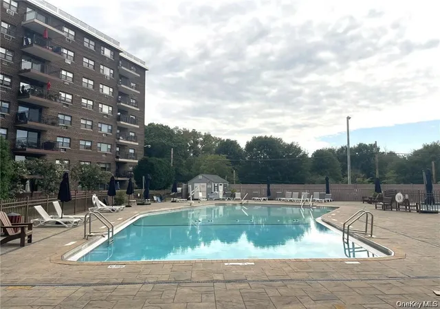 Listing Photo 2 - Condo for sale in building located at 200 Diplomat Dr, Mount Kisco, NY 10549 - Unit #3M