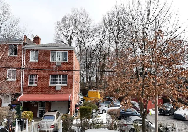 Photo 1 of Sale Pending at 3302 Wickham Ave, Bronx, NY 10469 | MLS# 963933 | Listing updated on 2026-09-19