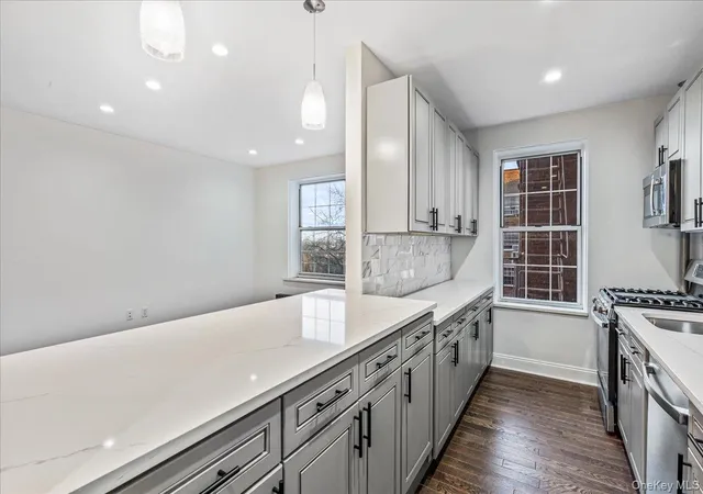 4th image of 5110 30Th Ave, Woodside, NY 11238