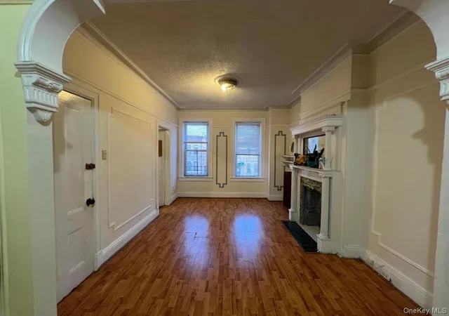 Listing Photo 5 - Condo for sale in building located at 616 47th St, Brooklyn, NY 11220
