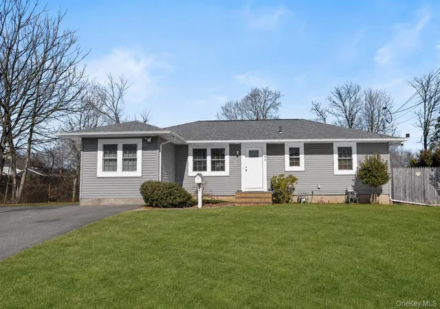 Photo 2 of Sale Pending at 109 New York Ave, Bay Shore, NY 11706 | MLS# 963990 | Listing updated on 2026-08-20