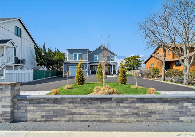 Photo 3 of Sale Pending at 890 S Long Beach Ave, Freeport, NY 11520 | MLS# 964053 | Listing updated on 2026-08-31