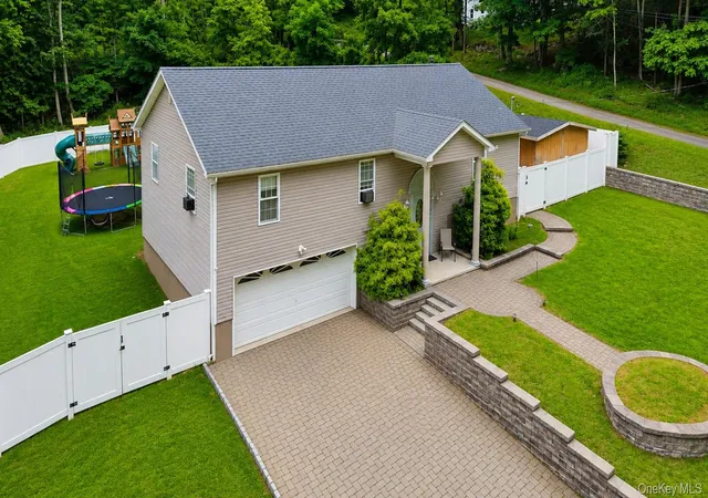 Photo 2 of Single family home for sale at 23 Hazelwood Rd N, Mamakating, NY 12790 | MLS# 964064 | Listing updated on 2026-09-03