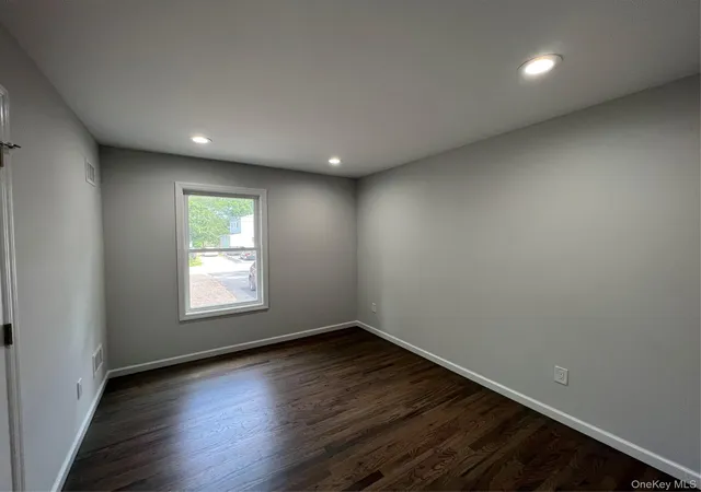 13th image of 56 Aspen Dr, Mastic Beach, NY 11951 | MLS# 964179