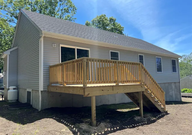 2nd image of 56 Aspen Dr, Mastic Beach, NY 11951 | MLS# 964179