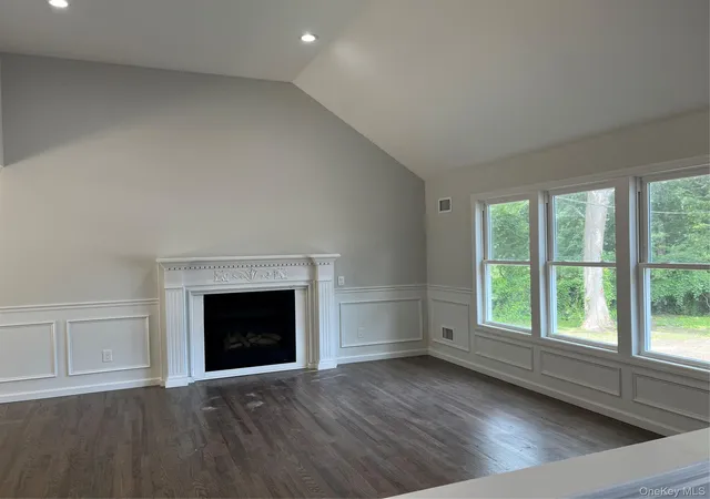 3rd image of 56 Aspen Dr, Mastic Beach, NY 11951 | MLS# 964179