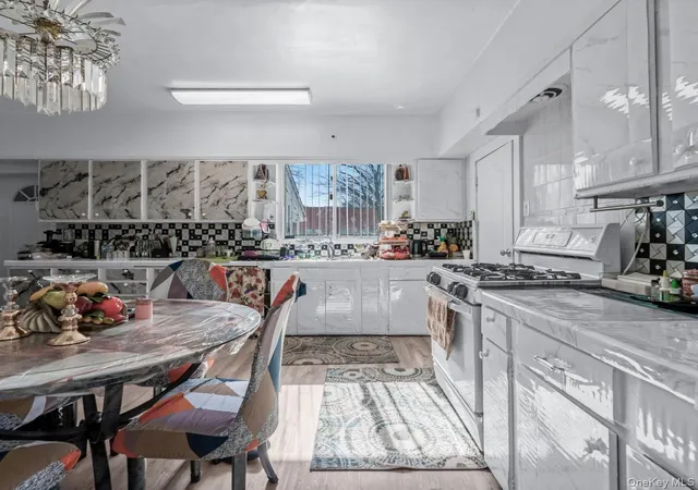 Photo 3 of Single family home for sale at 2721 Coldspring Rd, New York, NY 11691 | MLS# 964200 | Listing updated on 2026-07-20