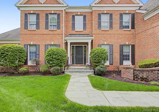 Photo 2 of Sale Pending at 19 Sassinoro Blvd, Cortlandt, NY 10567 | MLS# 964265 | Listing updated on 2026-09-19