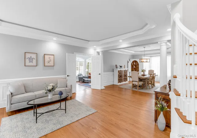 Photo 4 of Sale Pending at 19 Sassinoro Blvd, Cortlandt, NY 10567 | MLS# 964265 | Listing updated on 2026-09-19