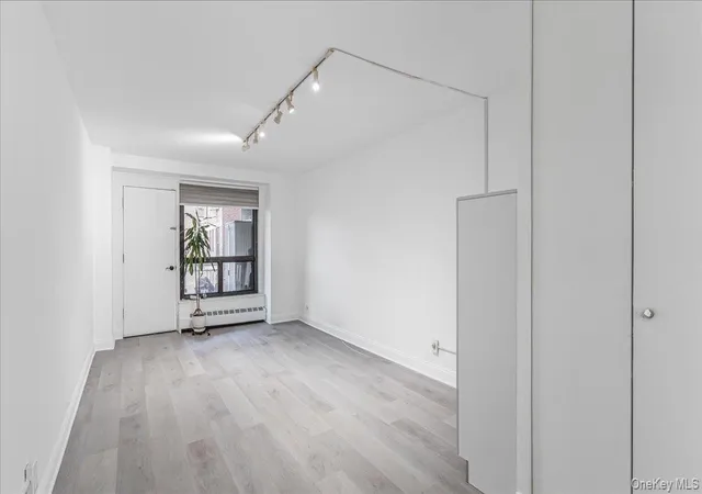 2nd image of 61 35 98th St #7G, Rego Park, NY 11374 | MLS# 964329