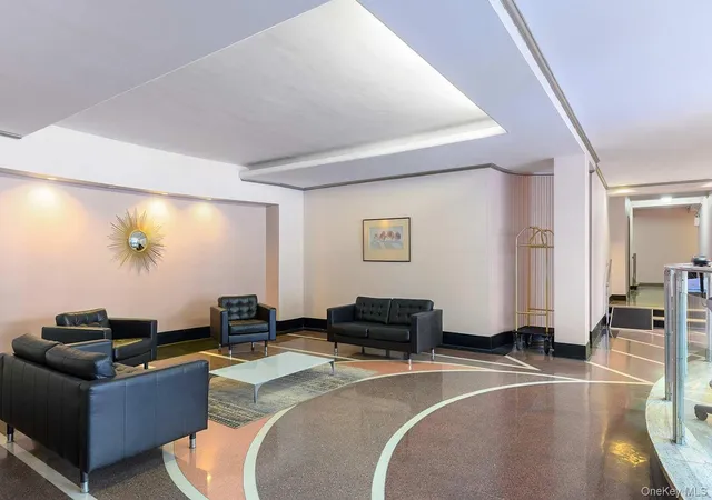 2nd image of 67 40 Yellowstone Blvd #2E, Forest Hills, NY 11375 | MLS# 964354