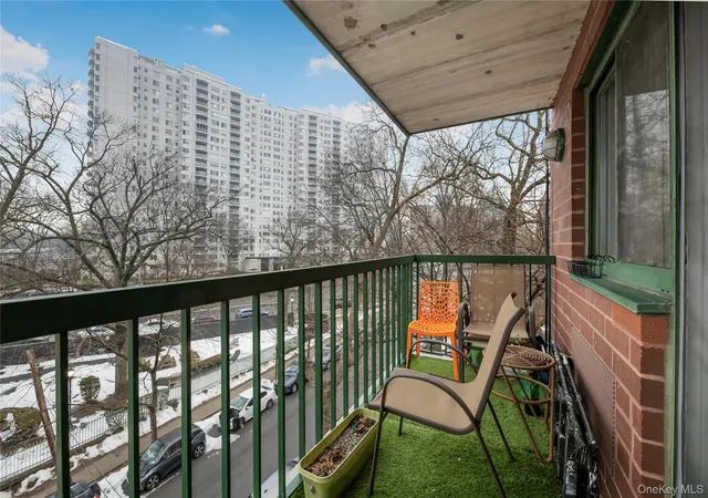 Photo 2 of Condo for sale at 3220 Fairfield Ave #5A, New York, NY 10463 | MLS# 964363 | Listing updated on 2026-09-20