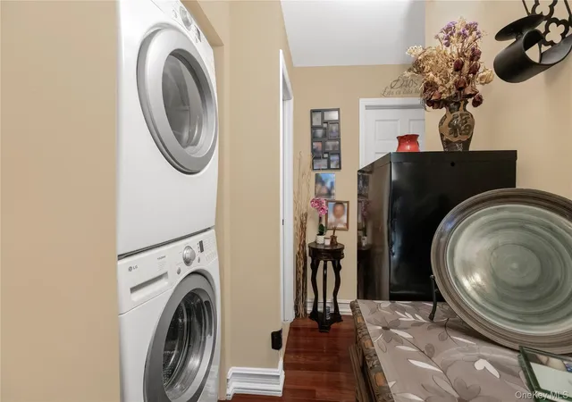 Photo 3 of Condo for sale at 3220 Fairfield Ave #5A, New York, NY 10463 | MLS# 964363 | Listing updated on 2026-09-20