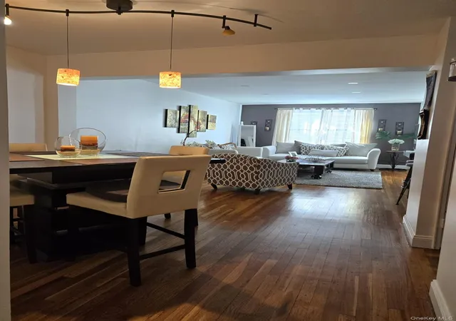 3rd image of 226-26 Union Turnpike, New York, NY 11364