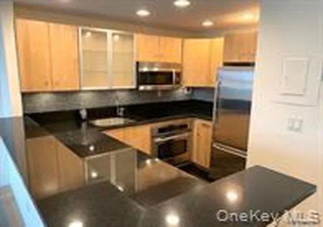Photo 3 of Sale Pending at 2 Richmond Rd #4-O, Lido Beach, NY 11561 | MLS# 964414 | Listing updated on 2026-07-24
