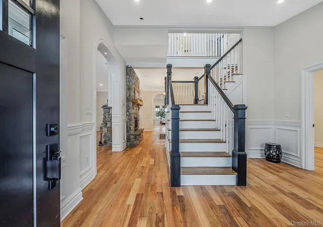 4th image of 227 Prospect Ave, Sea Cliff, NY 11579 | MLS# 964425